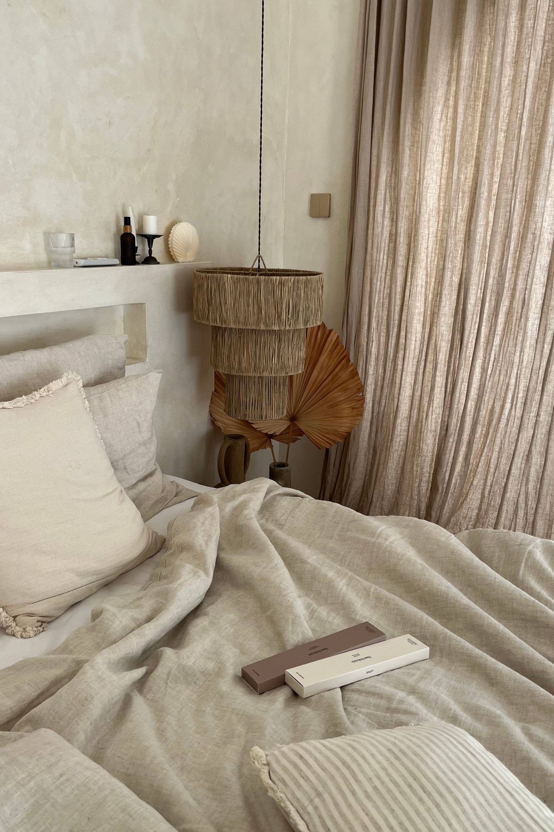 Nusa Holistick – Großhandel Räucherwerk – Jasmin Ätherisches Öl Räucherstäbchen mit Keramikhalter2