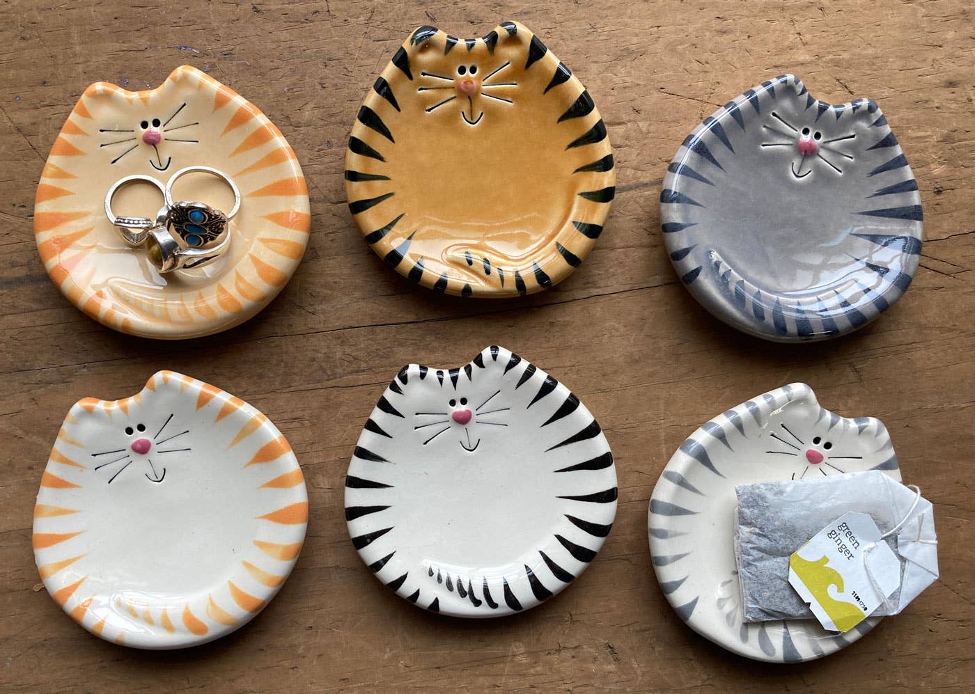 August Ceramics - Wholesale Jewelry Dish - 3" Ceramic Cat Dish: White & Yellow Tiger1