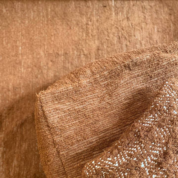 Pouf MELIDES Clay for wholesale by Haims Porto