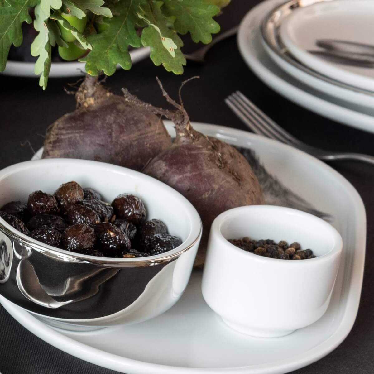 mittelpunkt. – wholesale Decorative plate/dish/bowl – silver lining. hand sprayed on the outside1