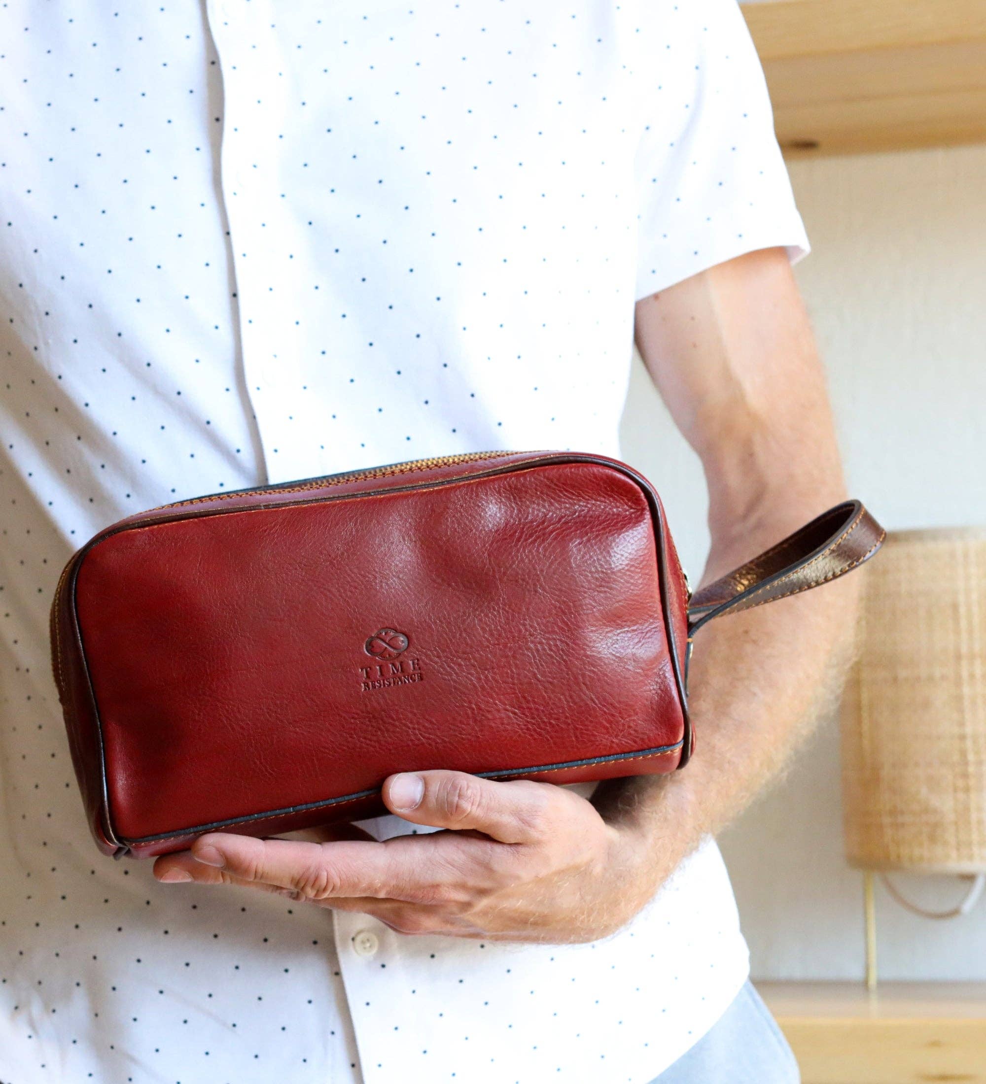 Time Resistance - Wholesale Make-up tas/toilettas - Leren Cosmetica Tas Dopp Kit - All the Kings Men45