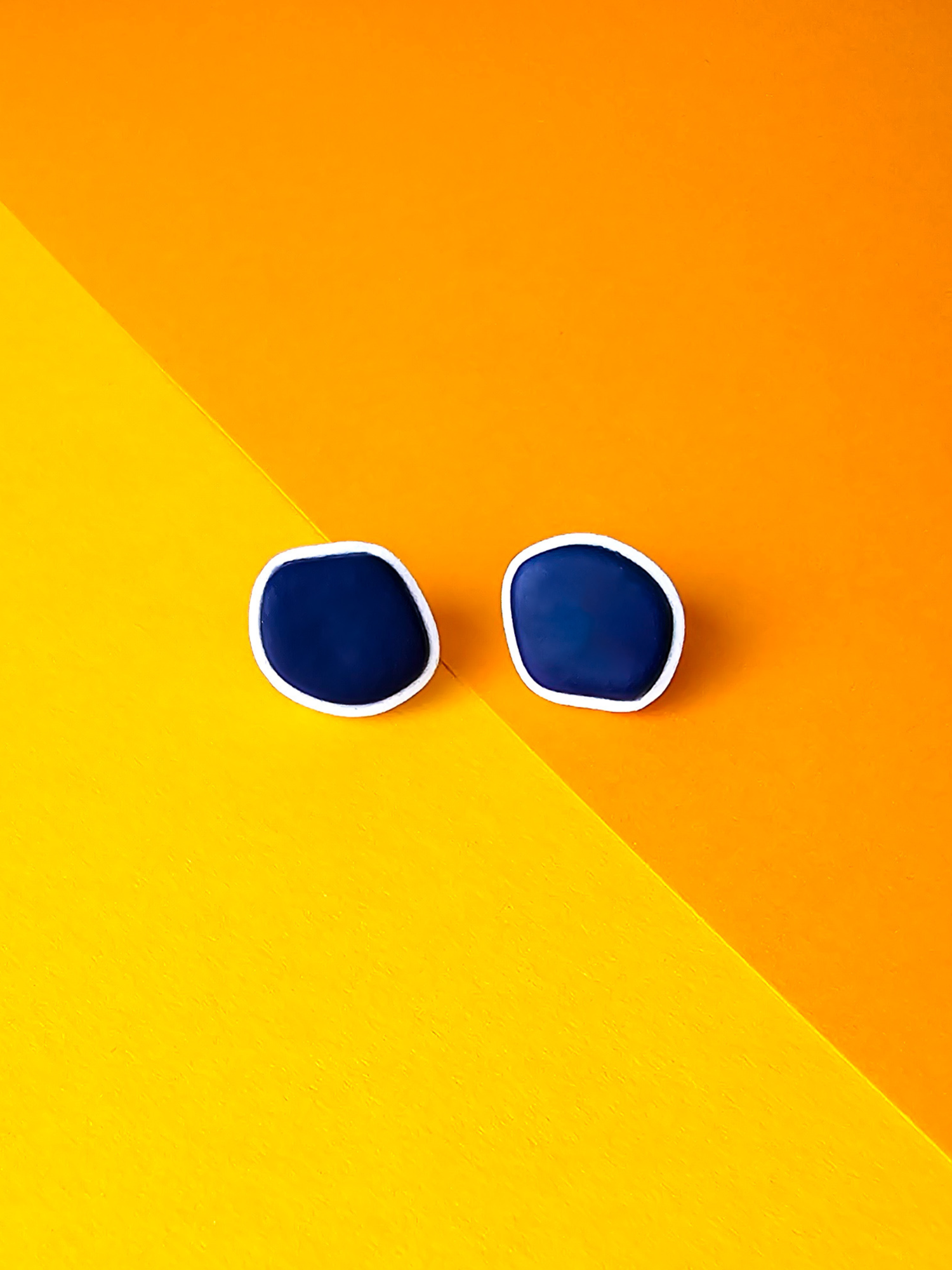 Linati Studio - Wholesale Stud/Post Earrings - Ella stud earrings in blue & white4