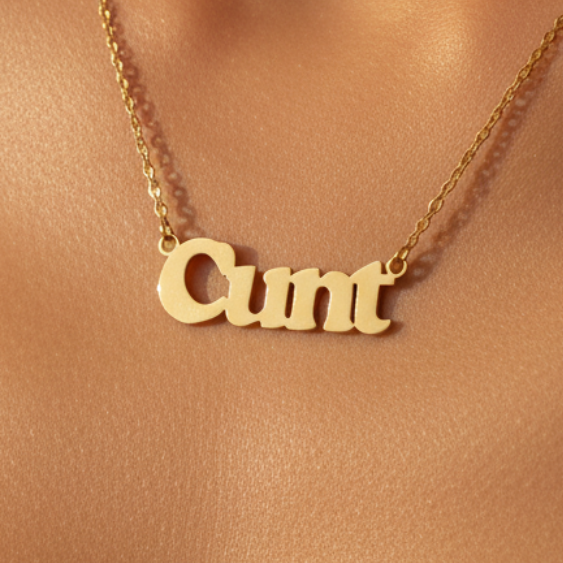 Fantastico Fans - Vendita all'ingrosso Collana con ciondolo/pendaglio - Collana con la parola 'Cunt'1