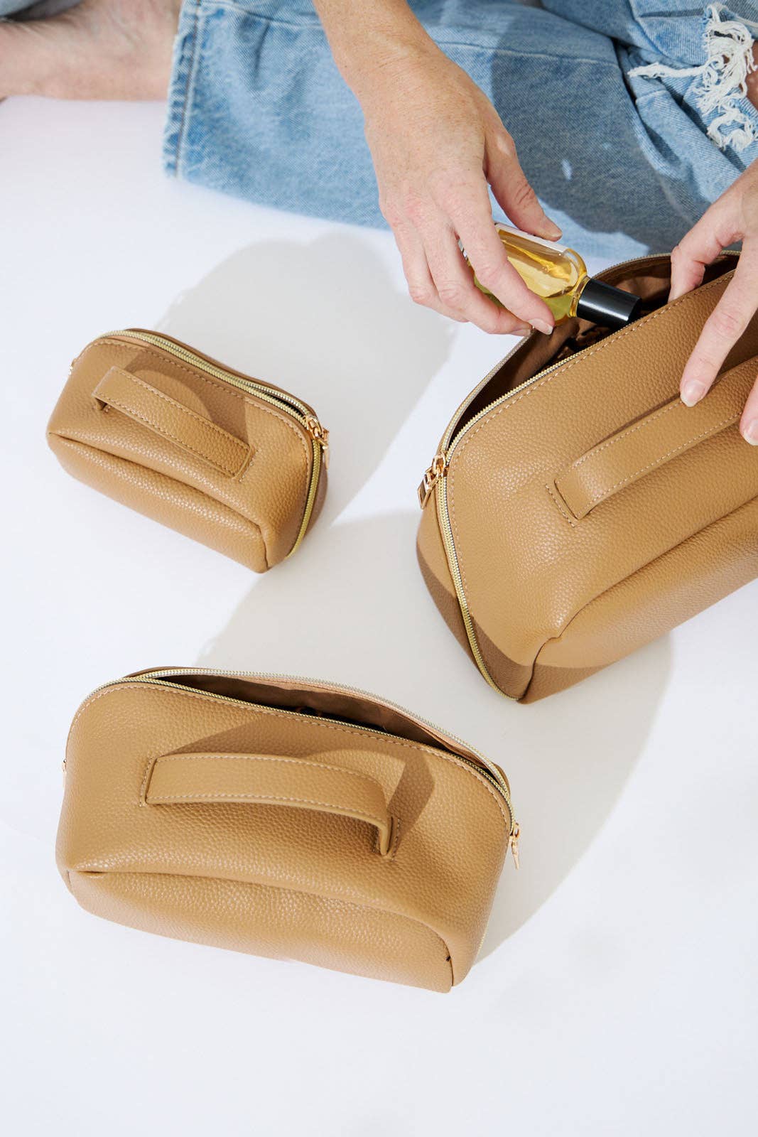 Nakoa The Label - Wholesale Make-up/cosmetic bag - Vegan PU Leather Cosmetic Beauty Bag - Set Of 3 - Beige1