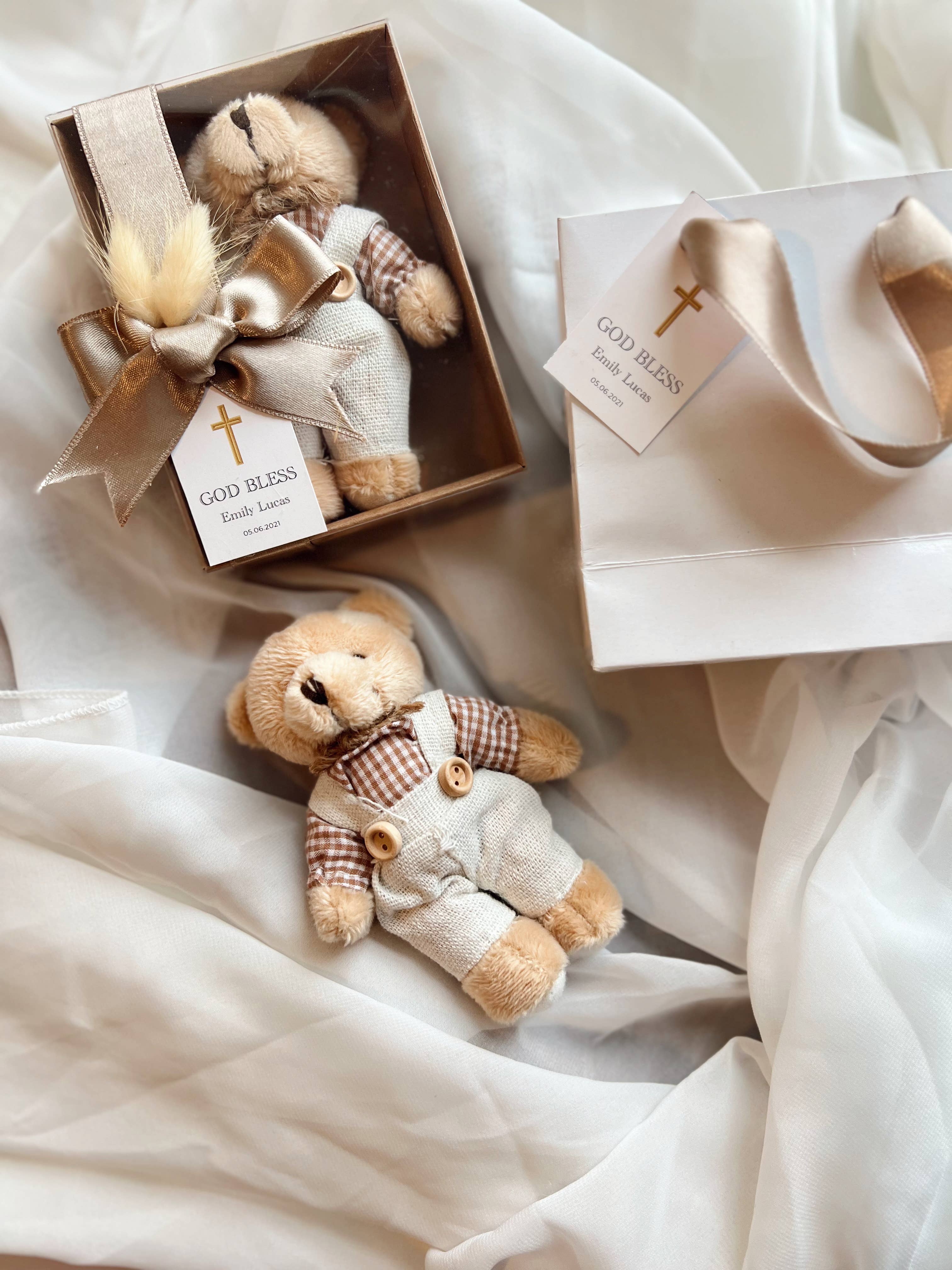 Uniq Favors – Engroshandel Nøglering - Dame – Teddy-nøglering som gave, babyshowergave med personlig navn - We Can Bearly10