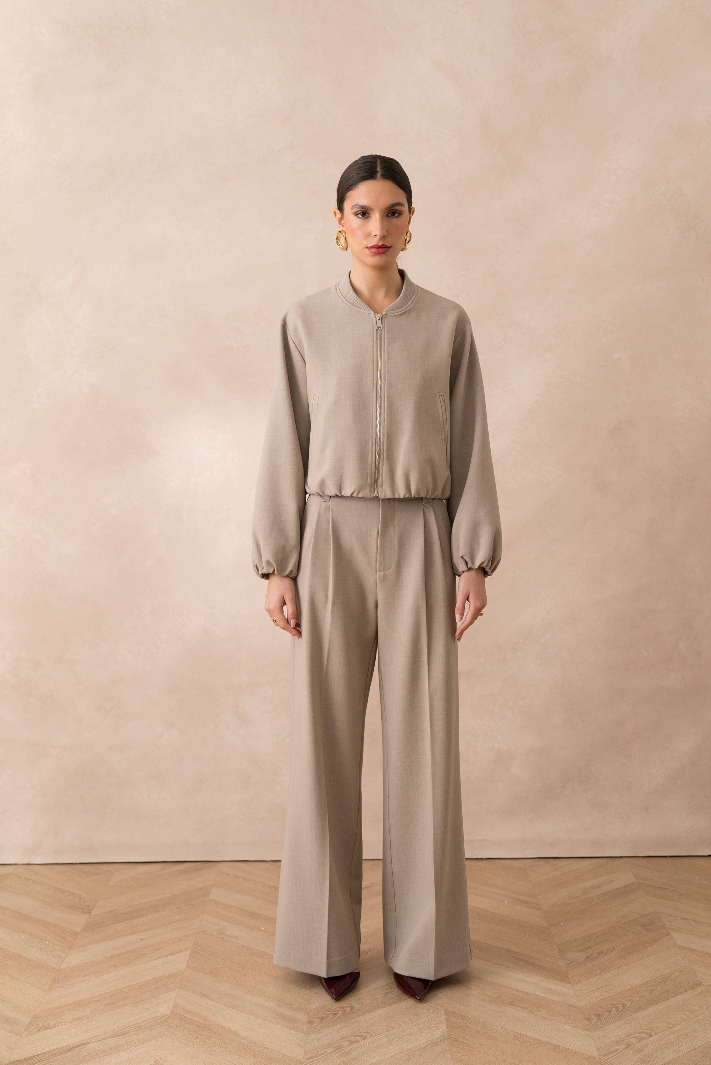 Attentif Paris - Wholesale Bomber Jacket - Women's - [Aura] Short bomber jacket with classic collar1