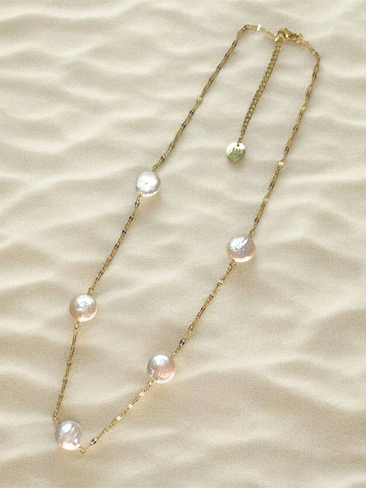 Ferskvands halskæde med flere møntperler for engroshandel hos Lynnmade