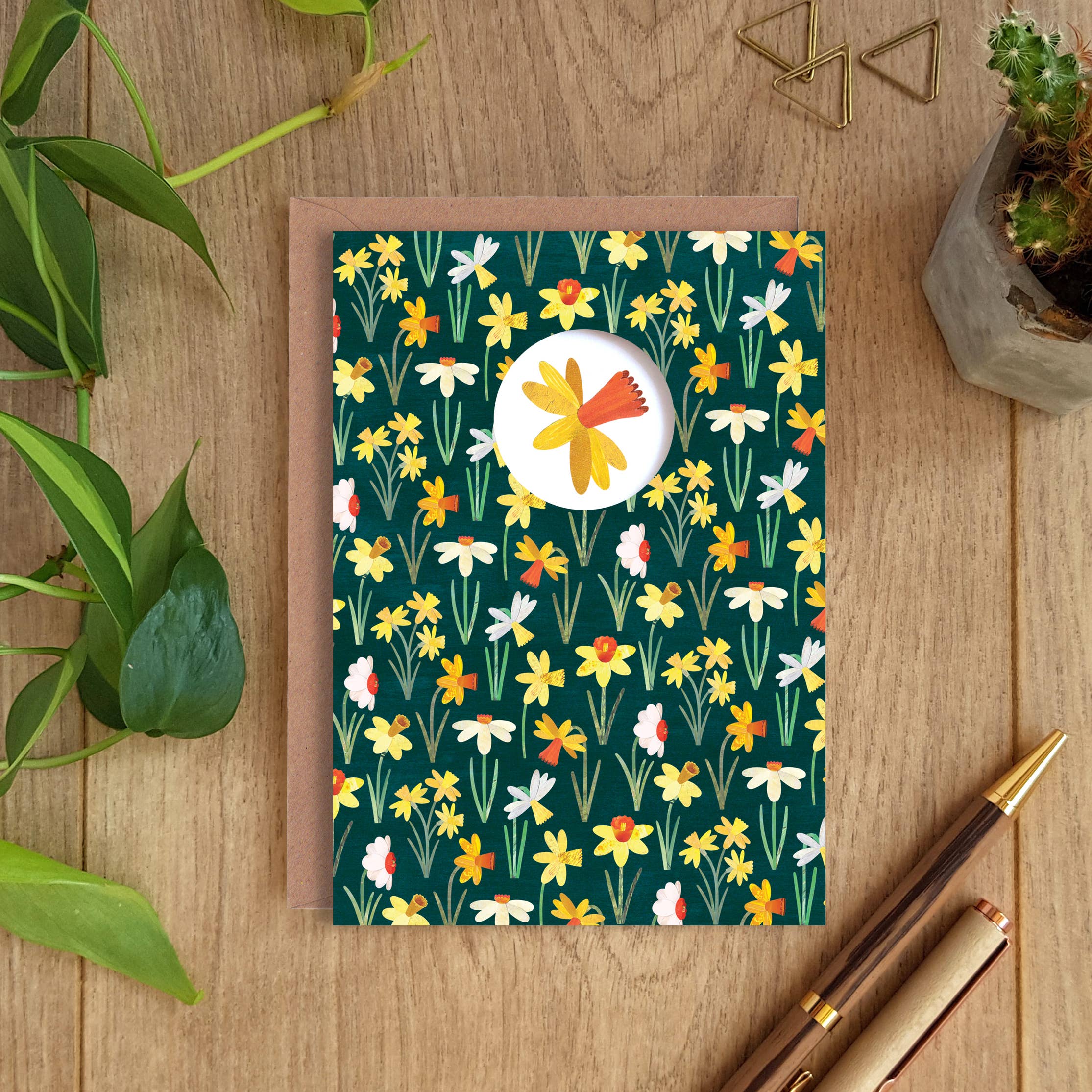 Paperwhale Cards & Paper Goods – wholesale Everyday greeting card – Daffodil Teal Card0