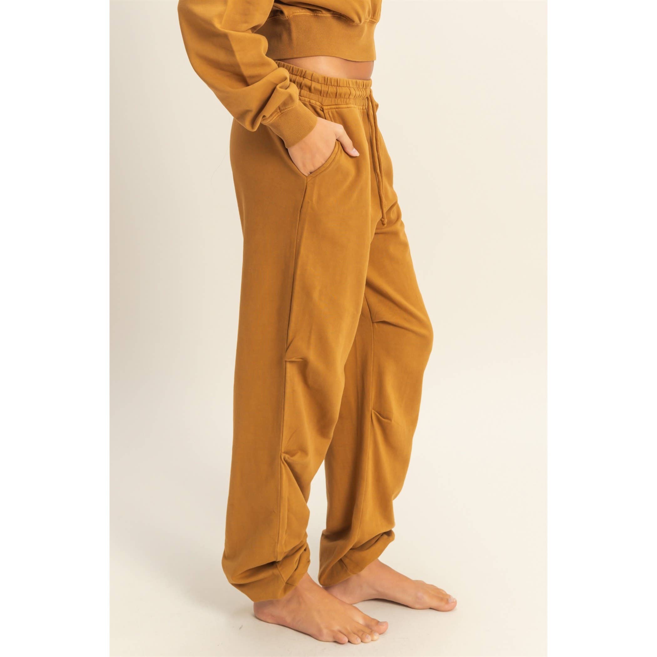 HYFVE - Venta al por mayor Pantalones de chándal/cómodos - Mujer - Pantalones de chándal plisados de cintura alta con cordón22