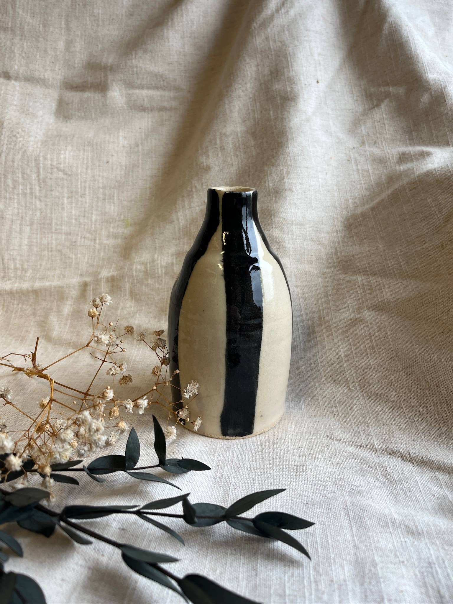 Charlotte Manser Ceramics - Wholesale Oil/vinegar dispenser - Stripe Ceramic Oil Bottle2