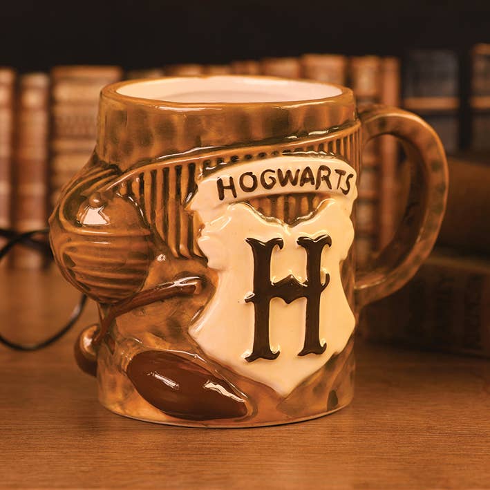 Caneca 3D Esculpida Harry Potter (Quadribol) por atacado de Pyramid International