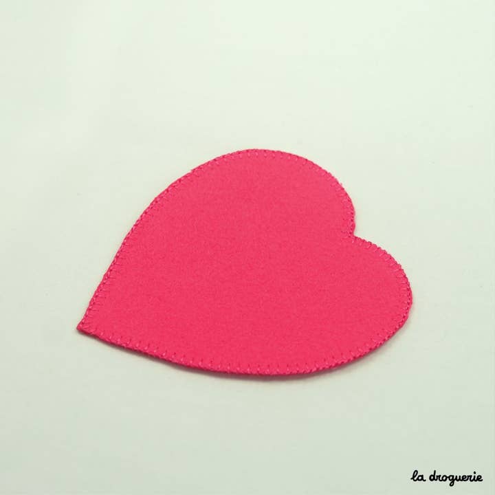 LA DROGUERIE – wholesale Lapp – Filtarmbåge "hjärta"2