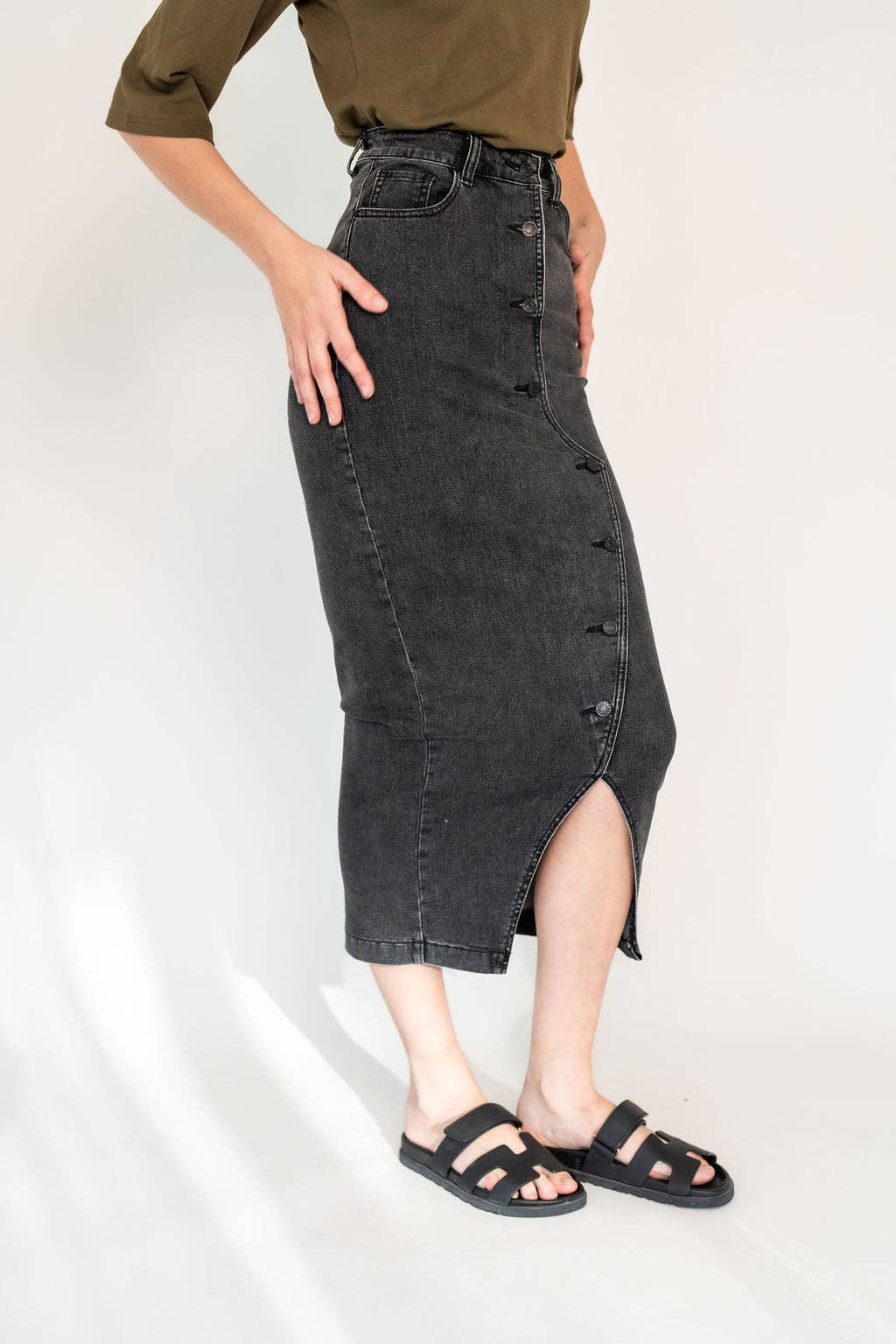 Recollection Brand - Wholesale Dress - Women's - Button Front Stretch Denim Midi Skirt4