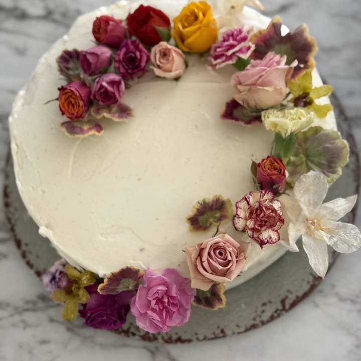 Freshly Preserved - Wholesale Cake/Cupcake Topper - Freeze-dried Edible Mini Carnation and Bachelor Buttons2