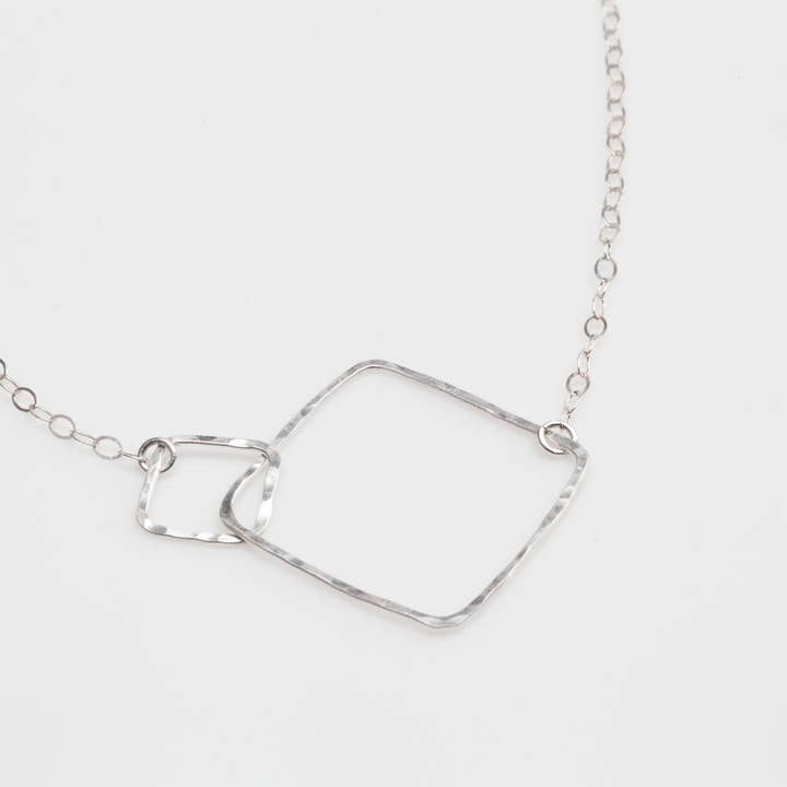 Sonia Squares ketting voor wholesale door Forge + Fire
