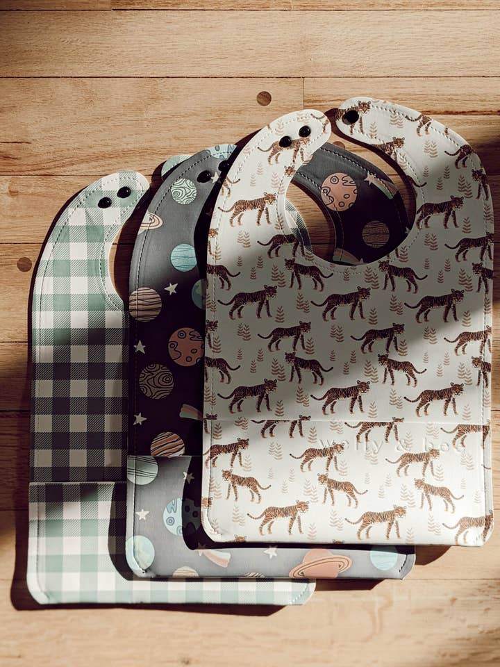 The Catch-All Bib for wholesale by wellyandbee