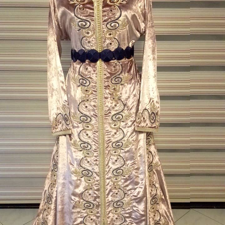 BAHAE FASHION - Wholesale Kaftan - Women's - Caftan de luxe fait main en velours de soie italien1
