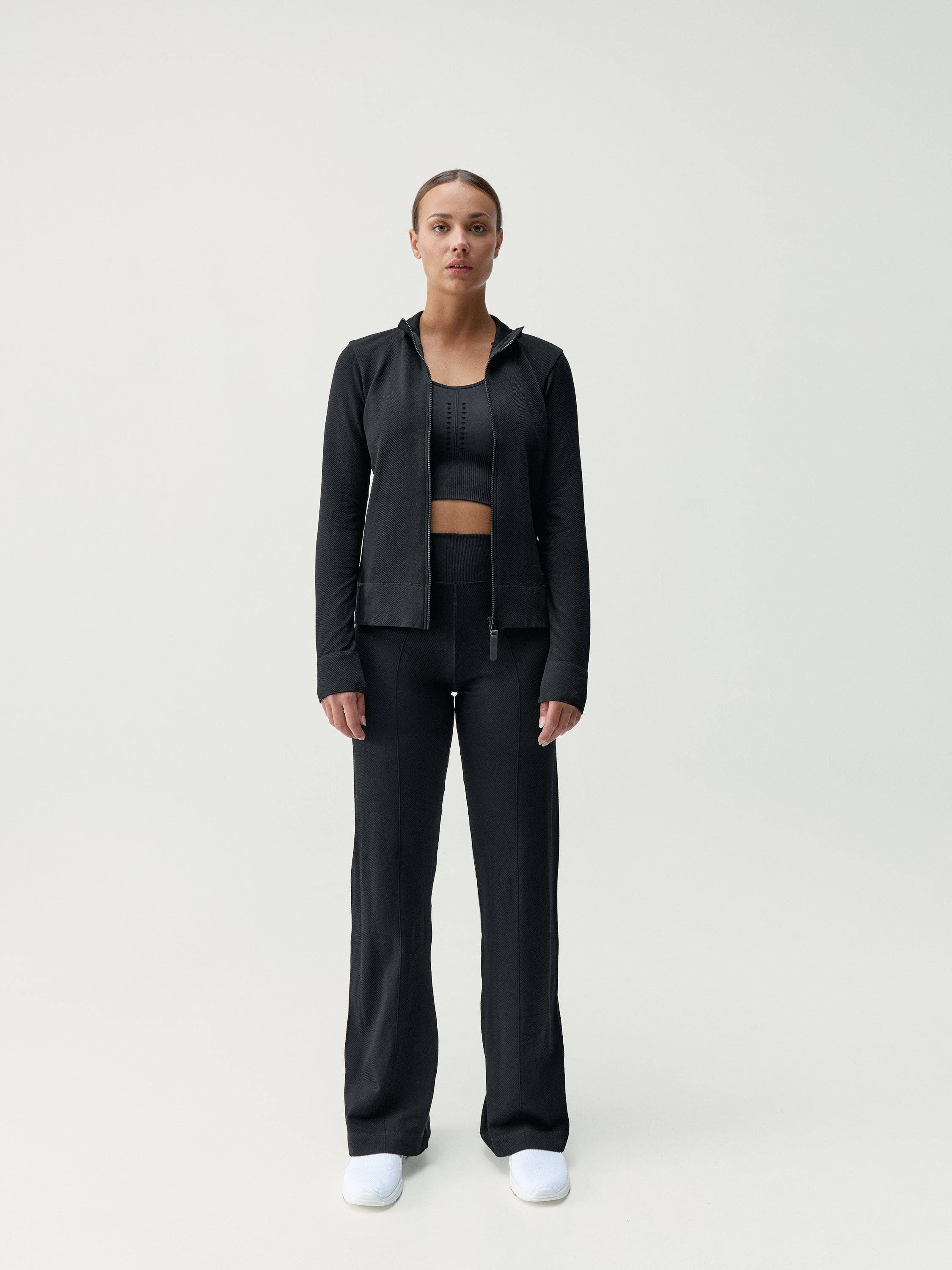 Born Living Yoga – Blusão - Mulher por atacado – Casaco Gita Preto2