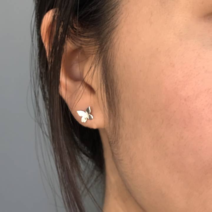Nina Designs – wholesale Solitärörhängen – Sterling Silver örhängen - fjäril 6x6mm
