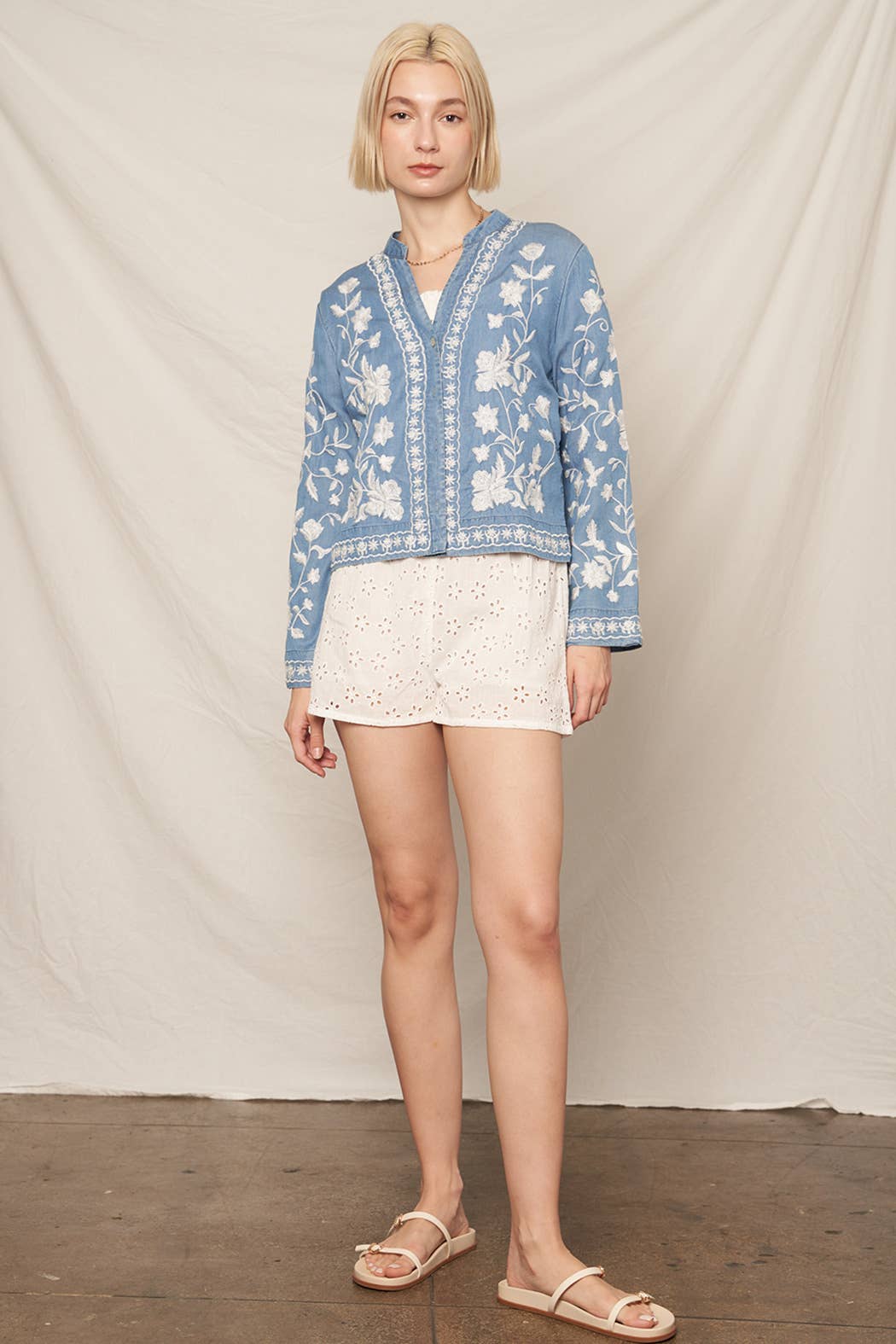 En Crème - Wholesale Blouse - Women's - Long Sleeve Embroidered Denim Button Down Top13