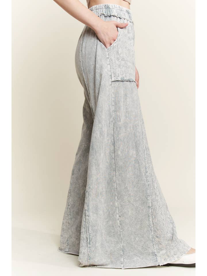 J.Her - Wholesale Pants - Women's - MineralWash Eyelet Flare pants HP5861.