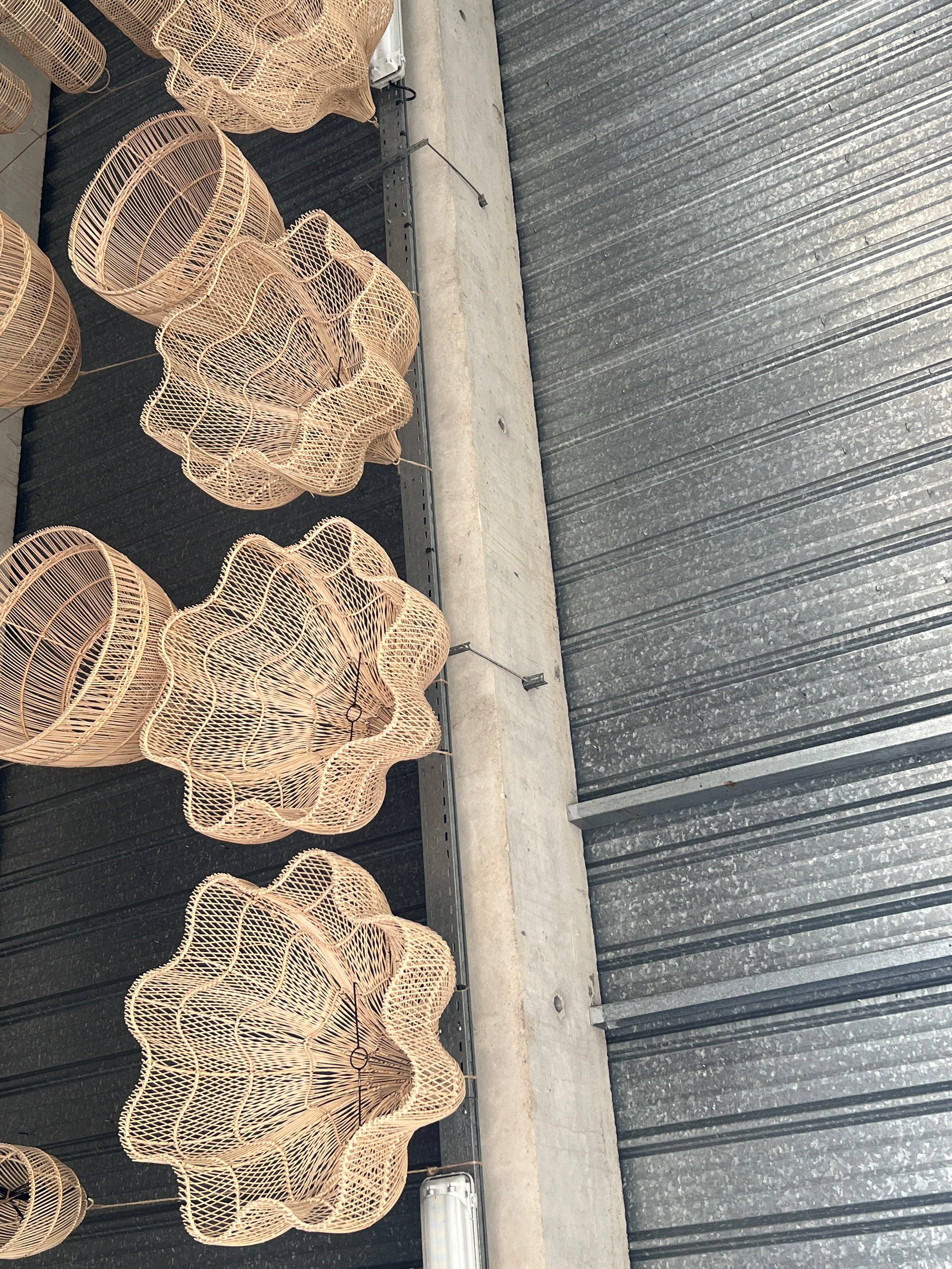 Office Objets - Wholesale Chandelier/Hanging Light - Pendant light, flower-shaped rattan fixture, tulip, corolla H:80cm D80cm52