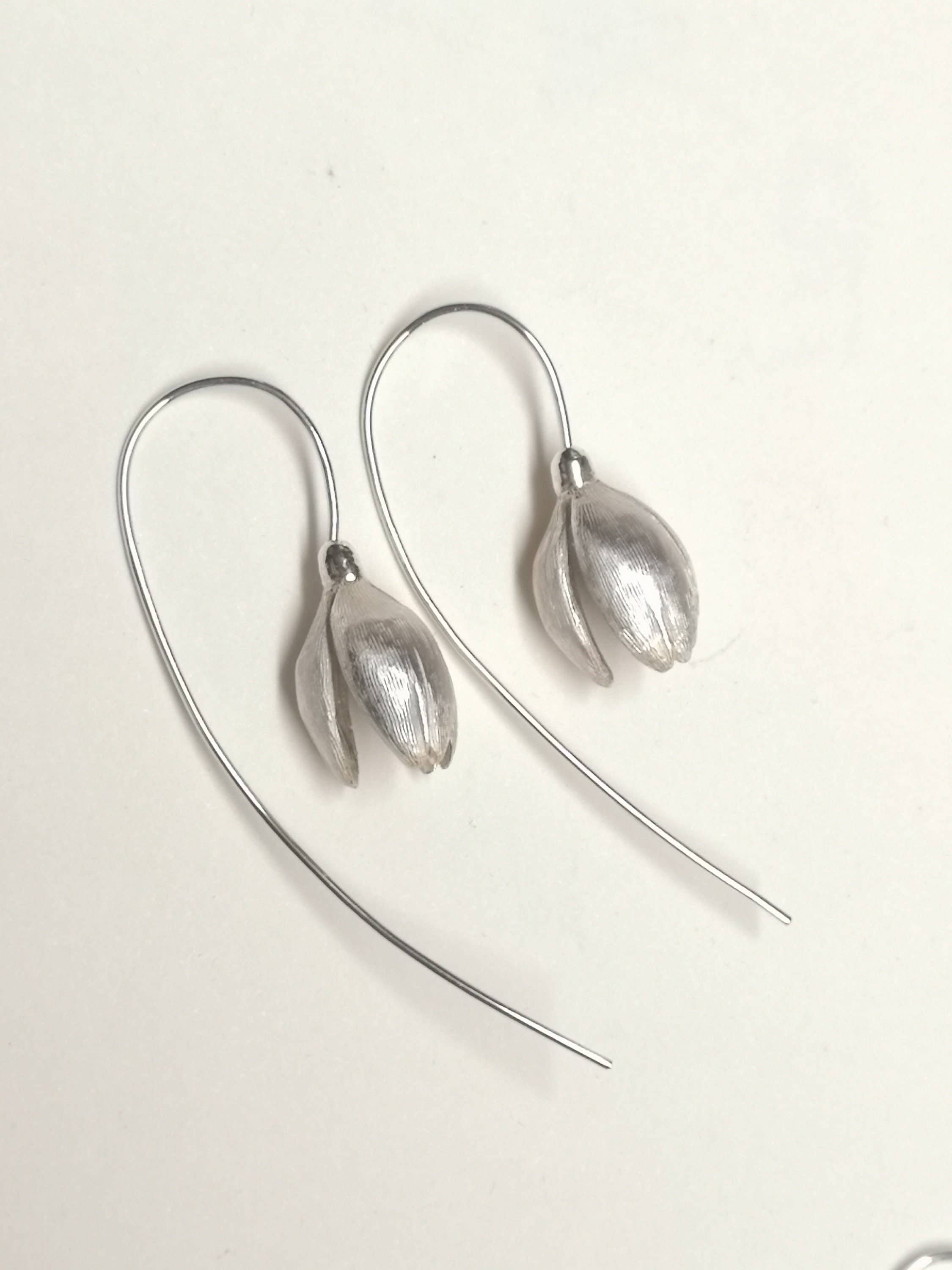Andrew O'Dell Jewellery – Engroshandel Hængeøreringe og creoløreringe – Snowdrop dråber håndlavet af Sterling sølv2
