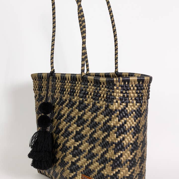 Valerosa - Wholesale Tote Bag - Women's - Black and Gold Houndstooth Playera1
