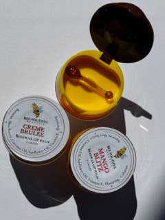 Bee-Youtiful Beauties – Bálsamo labial por atacado – Bálsamo Labial de Cera de Abelha em Pote de Mel *Mais Vendido*1