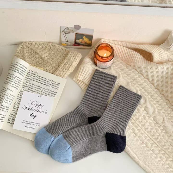 alberalkirk - Wholesale Socks - Women's - Ribbed Wool Blend Mid-Calf Socks Contrast Color M5A019