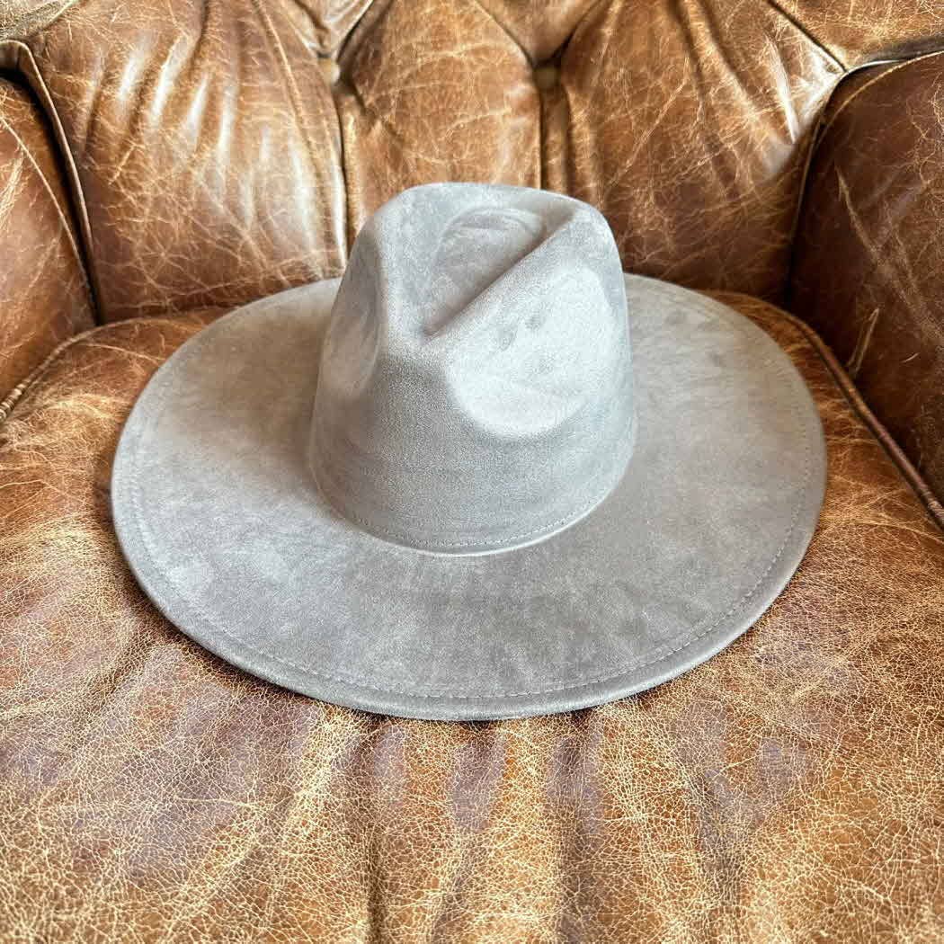 Queens INC - Wholesale Fedora - Women's - Best seller Fashion Classic Wide Brim Suede Primium  Hat 21