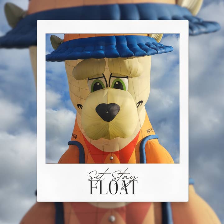 Zit Blijf Zweef – Heteluchtballon Hond Sticker – Albuquerque Ballon Fiesta Karakter Ballon Sticker voor wholesale door Wear Us Out