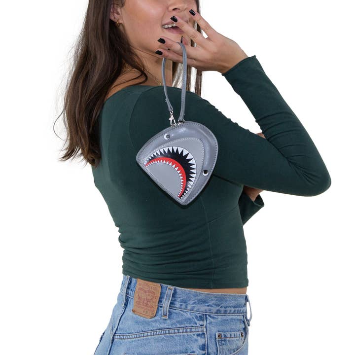 COMECO INC - Wholesale Wallet - Women's - Scary Shark Wristlet with Chained Bloody Hand in Vinyl Material5