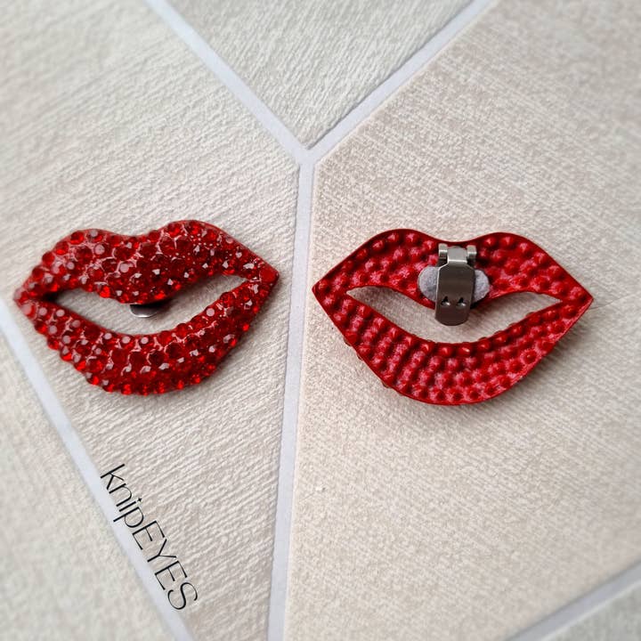 knipEYES - Wholesale Shoe jewellery – Women’s - Shoeclips & Fashionclips KISS - LIPS (per pair)6