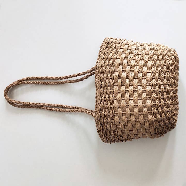 ACCITY - Wholesale Beach Bag - WOMEN HAND-WOVEN BUCKET STRAW BAG_CWAB0817