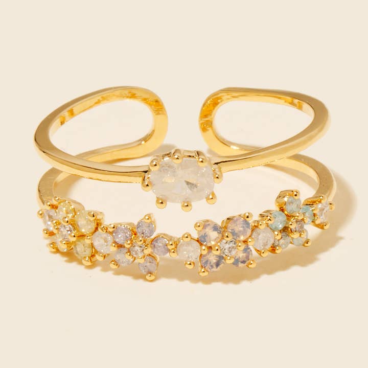 Bague ouverte en couches de fleurs de zircone cubique colorées pour la vente par Anarchy Street