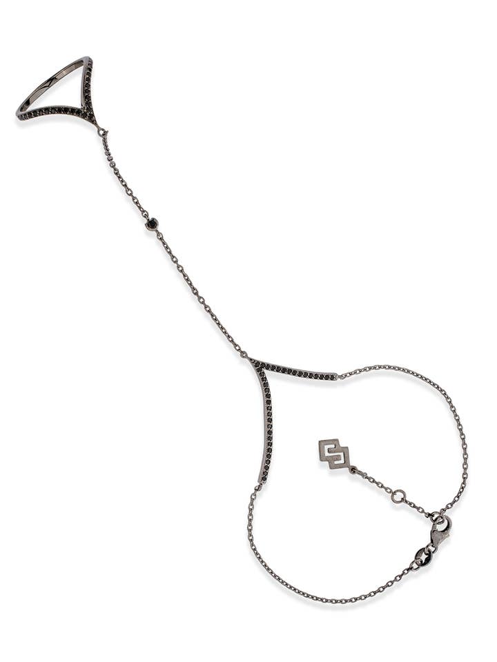 Bracelet à main étincelant avec diamants noirs en rhodium noir pour la vente par SALLY SKOUFIS™