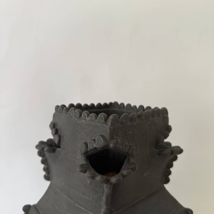 OON, LLC. - Wholesale Vase - le tulipiere en charcoal3