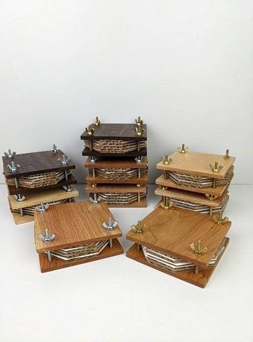 Macon Makes - Wholesale DIY Craft Kit - Mini Hardwood Flower Press | 4"x4"1