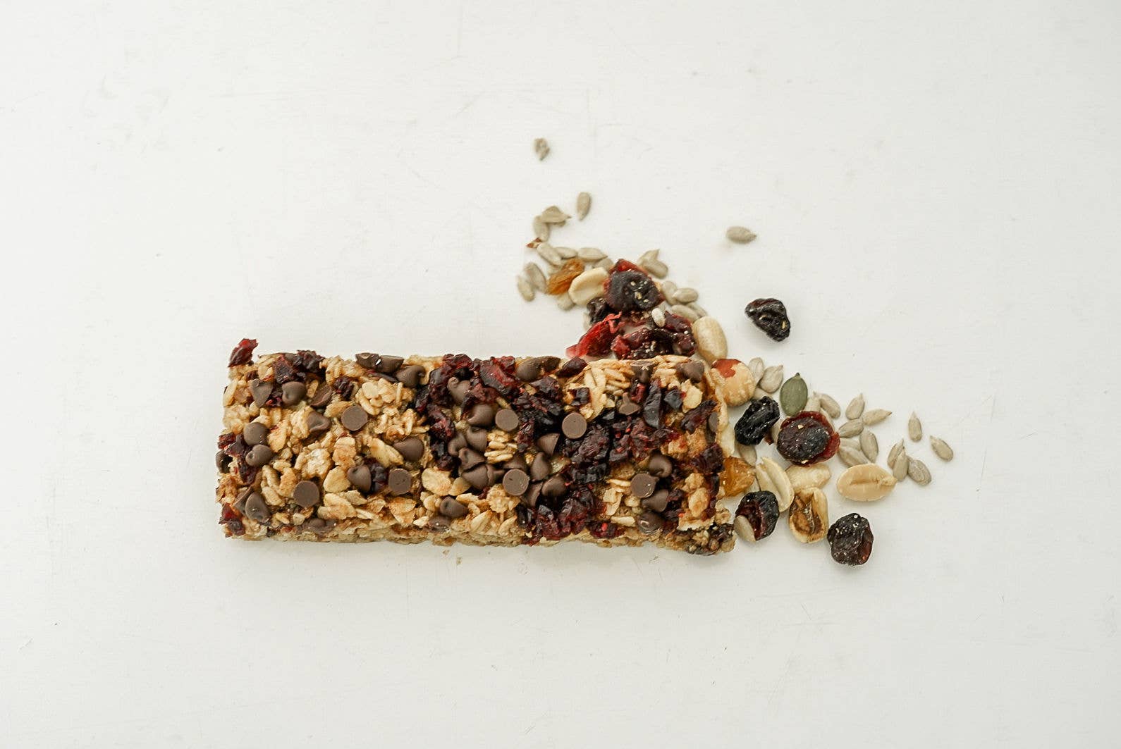 Lenka Craft Granola Bars - Wholesale Snack Bar - Cranberry Chocolate Granola Bar - High Fiber, Gluten-Free3