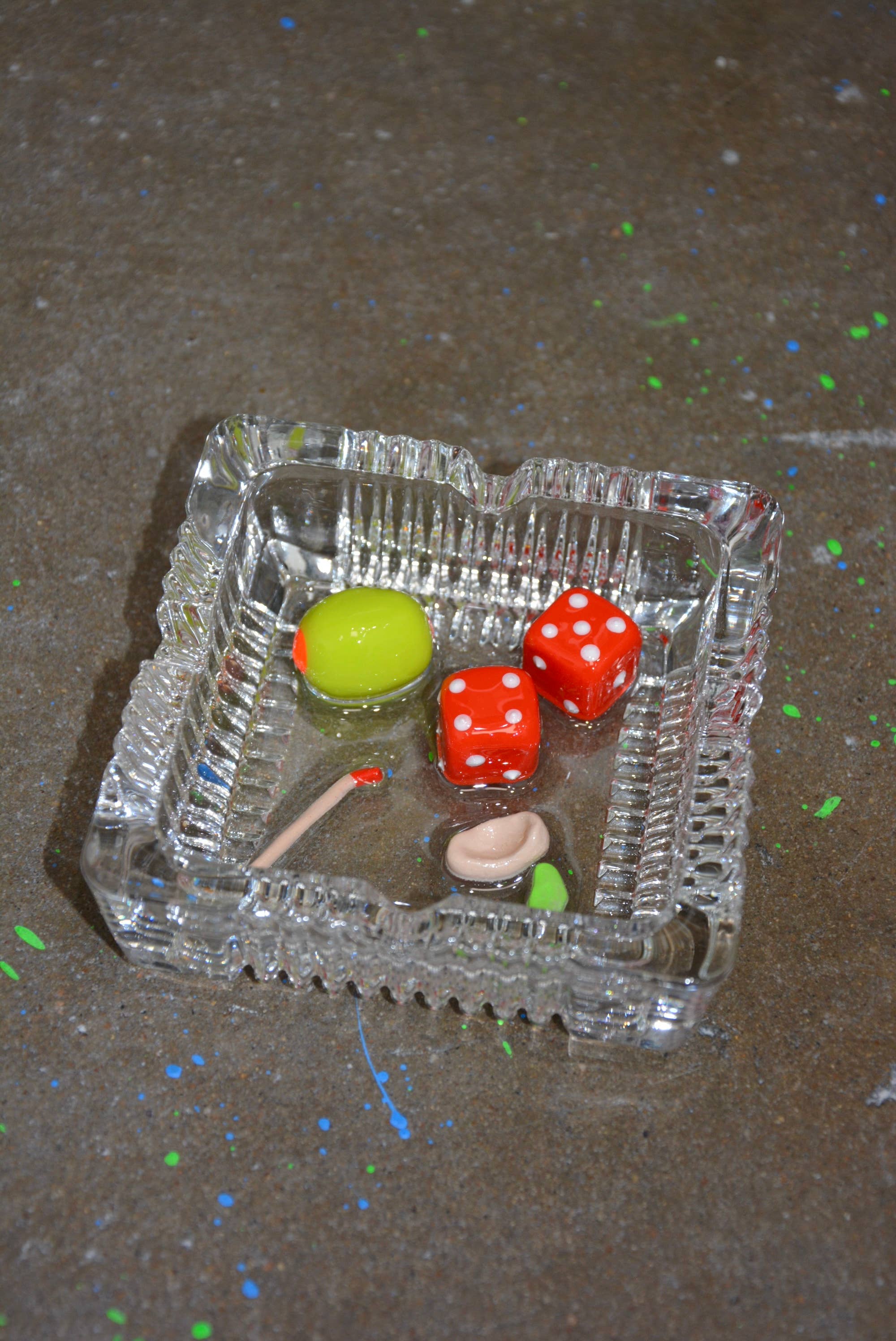 House of Savage – Engroshandel Askebæger – Lucky You Askebæger med keramisk oliven og terninger1