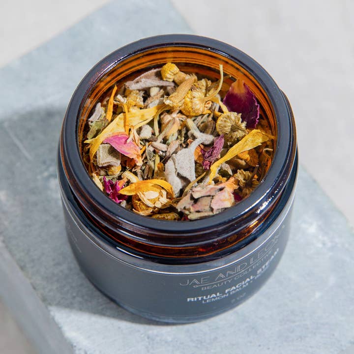 Vapeur Ritu pour la vente par Jae and Leona Beauty Collective