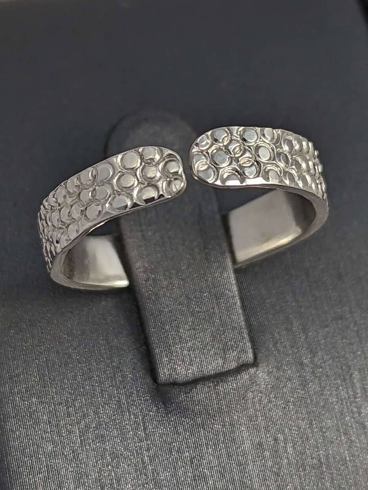 Sterling Silver Justerbar Bubble Mönstrad Ring för wholesale av MB Piper Metalsmith