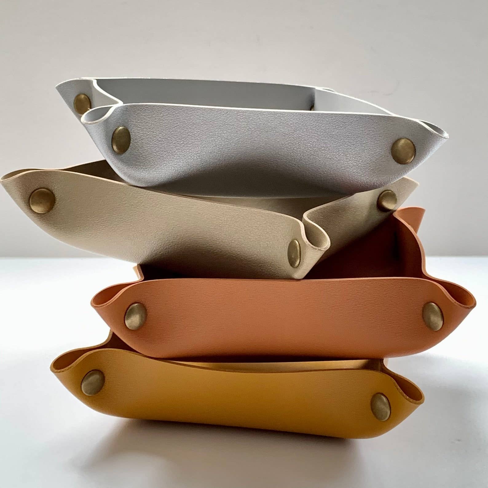 Zora Botanica - Wholesale Decorative Tray - Vegan Leather Tray6