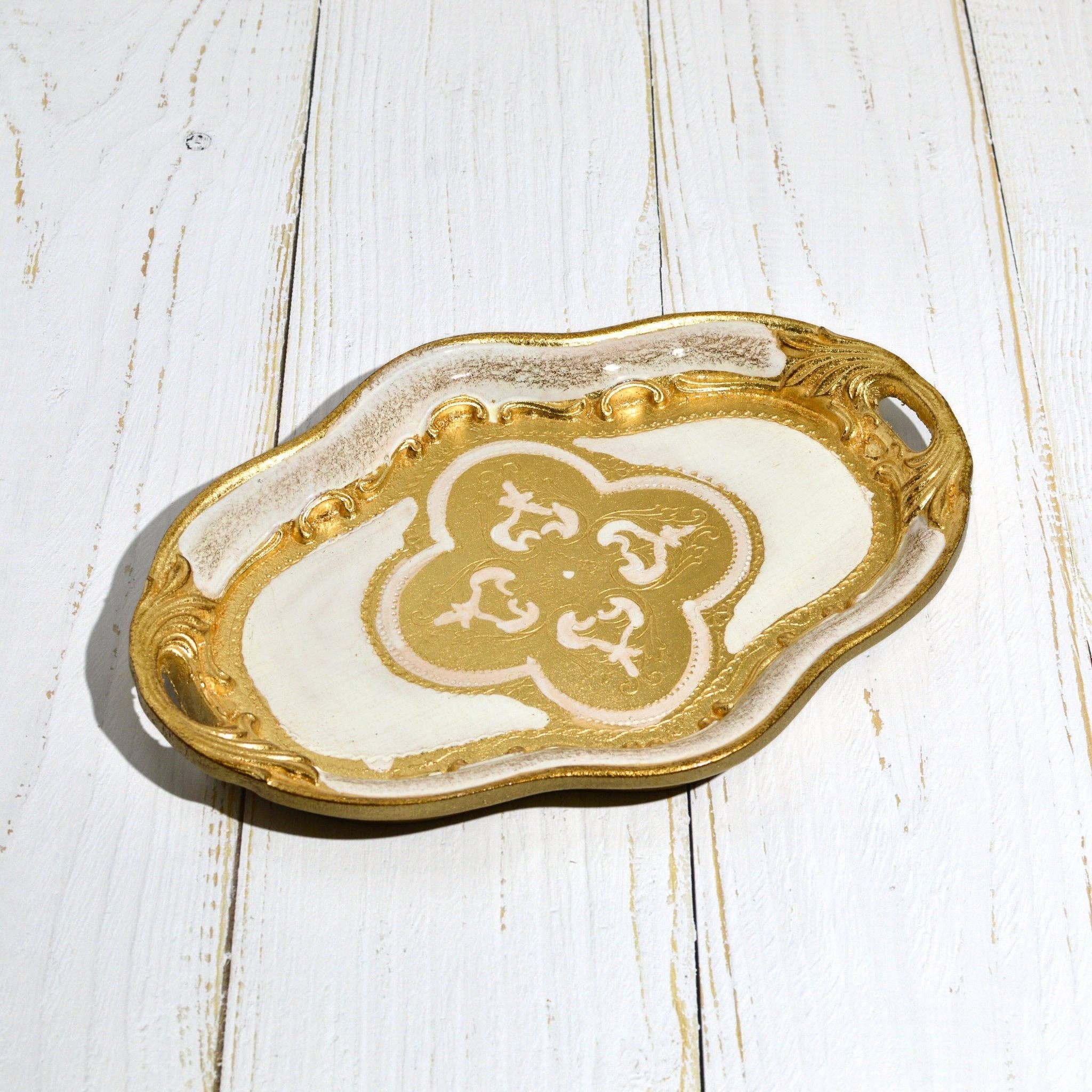 Via Graceffo - Venta al por mayor Bandejas decorativas - Bandeja ovalada pequeña de madera florentina con asas13