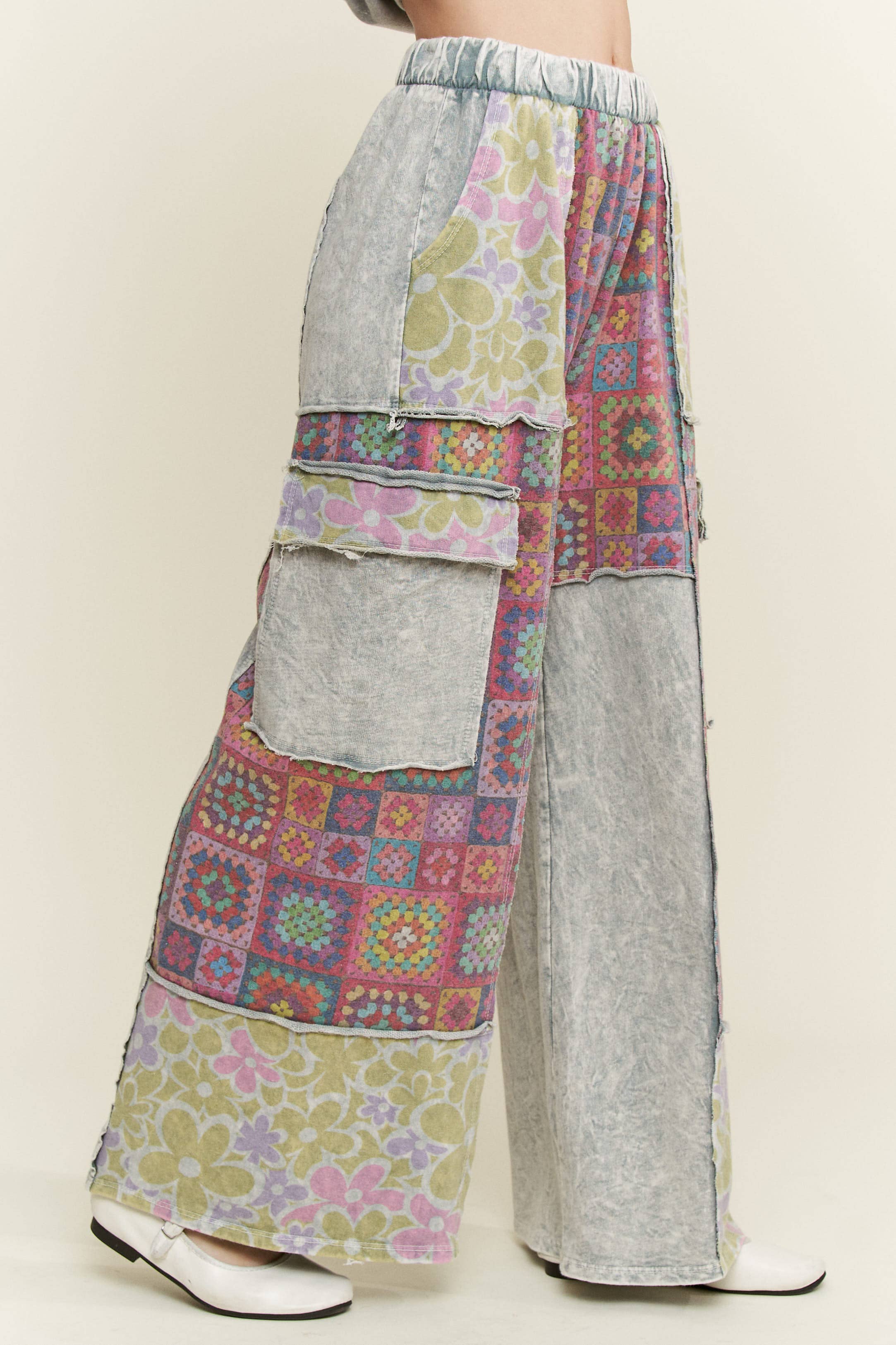 J.Her - Wholesale Pants - Women's - MineralWash Boho Crochet Floral Printed Pants HP57589