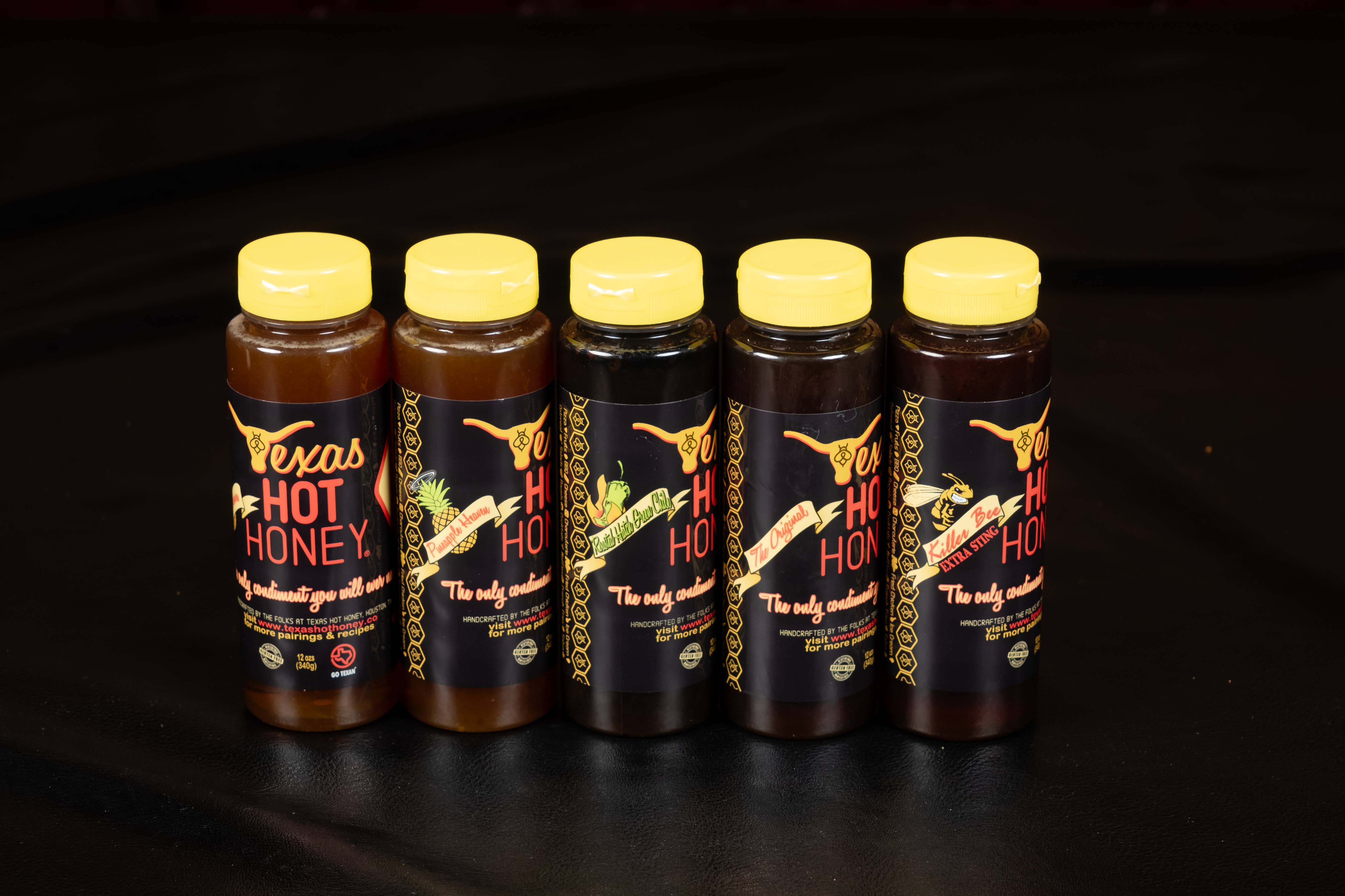 Texas Hot Honey - Vente Sauces piquantes - Miel épicé du Texas, KILLER BEE, EXTRA FORT ! Bouteille de 12 oz (Caisse de 9)10