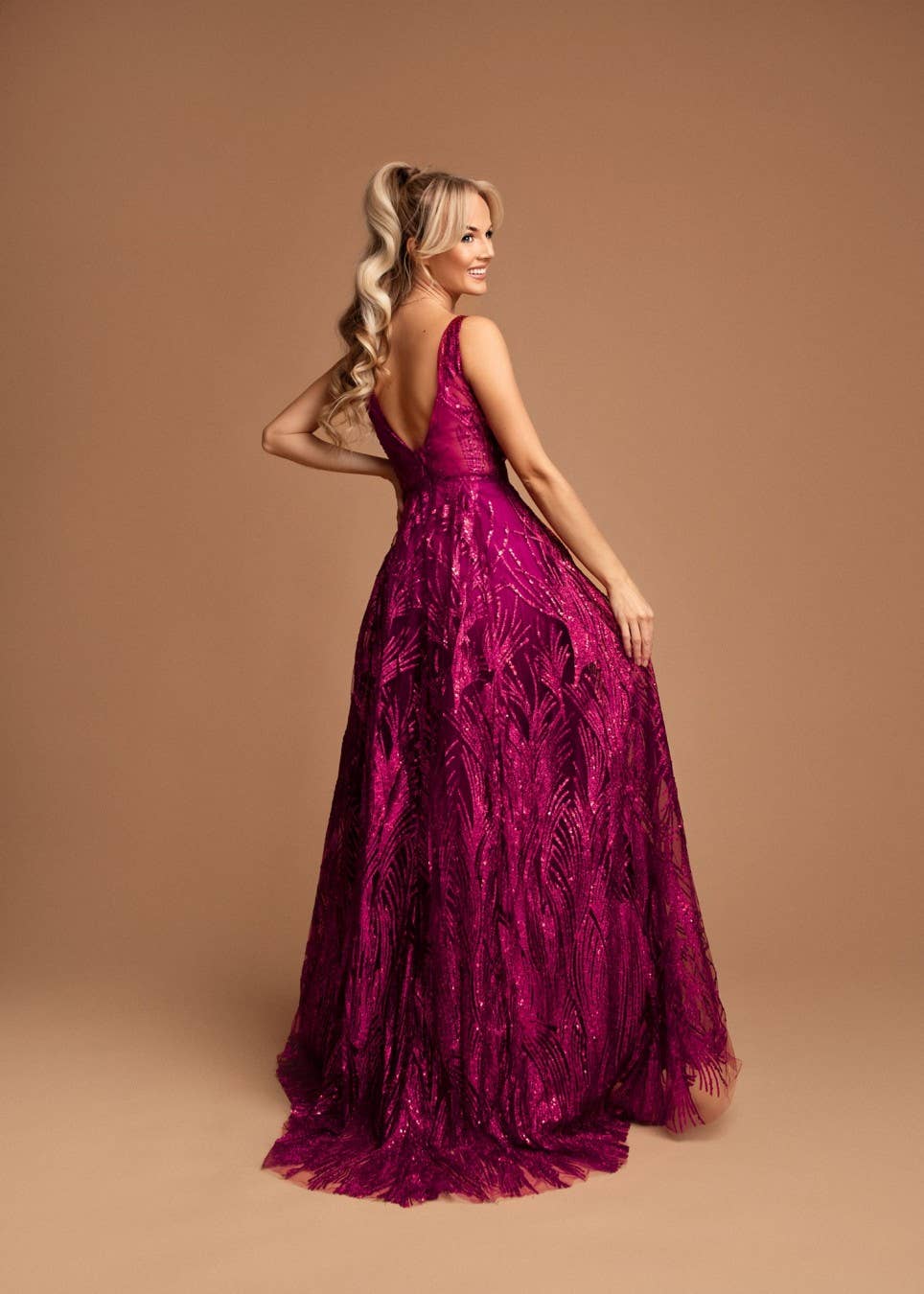 Eva & Lola - Epsilonn - Wholesale Formele jurk - Dames - HM2235 - Mouwloze maxi-jurk met pailletten6