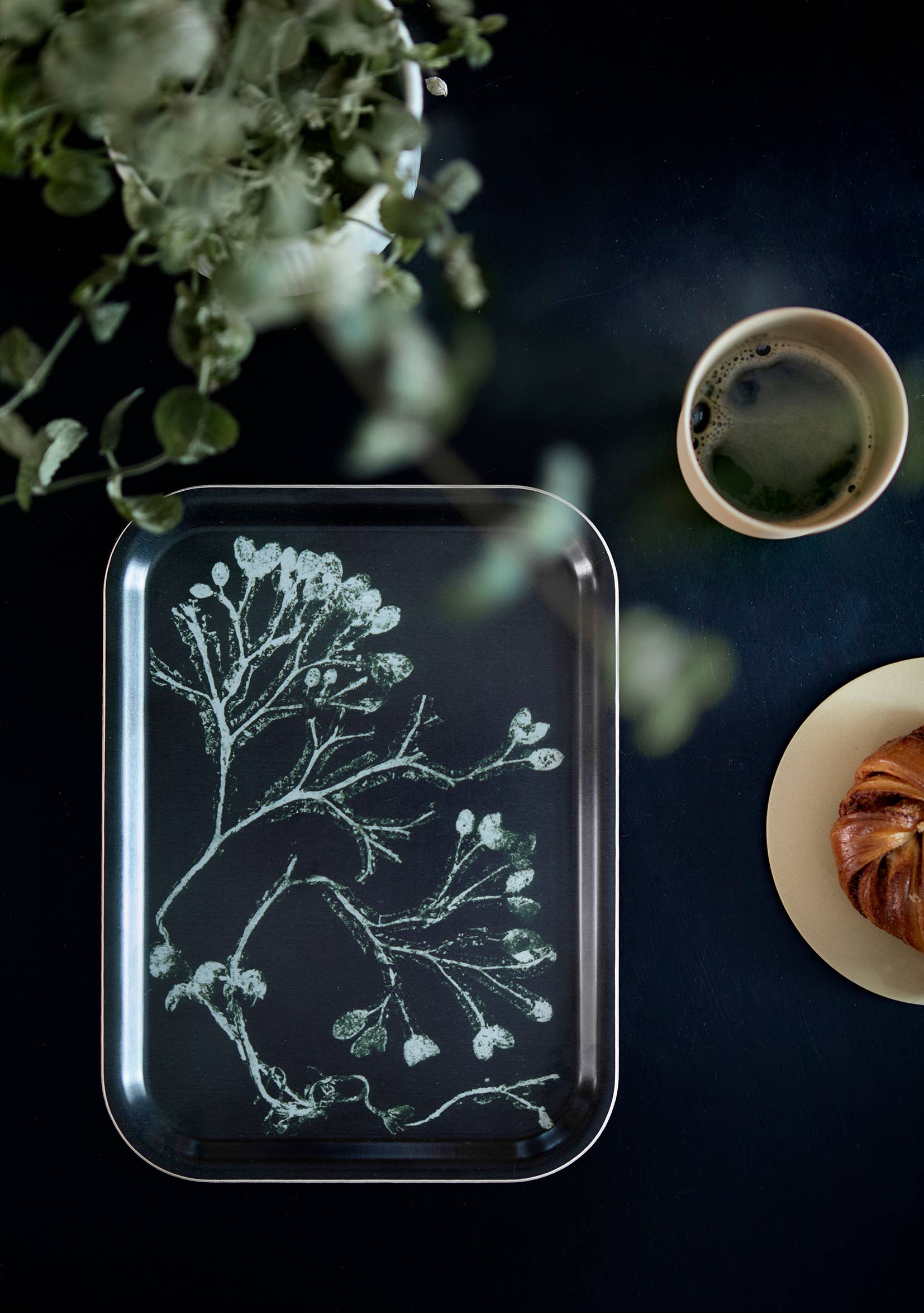 PERNILLE FOLCARELLI - Wholesale Serving Tray - Serving tray 20x27 cm Seaweed dark green4