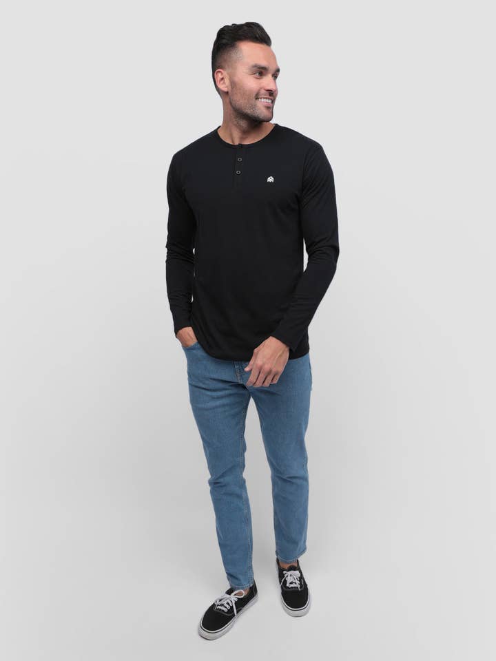 INTO THE AM – Großhandel T-Shirt – Herren – Langarm-Henley-Shirt für Herren (Marke)38